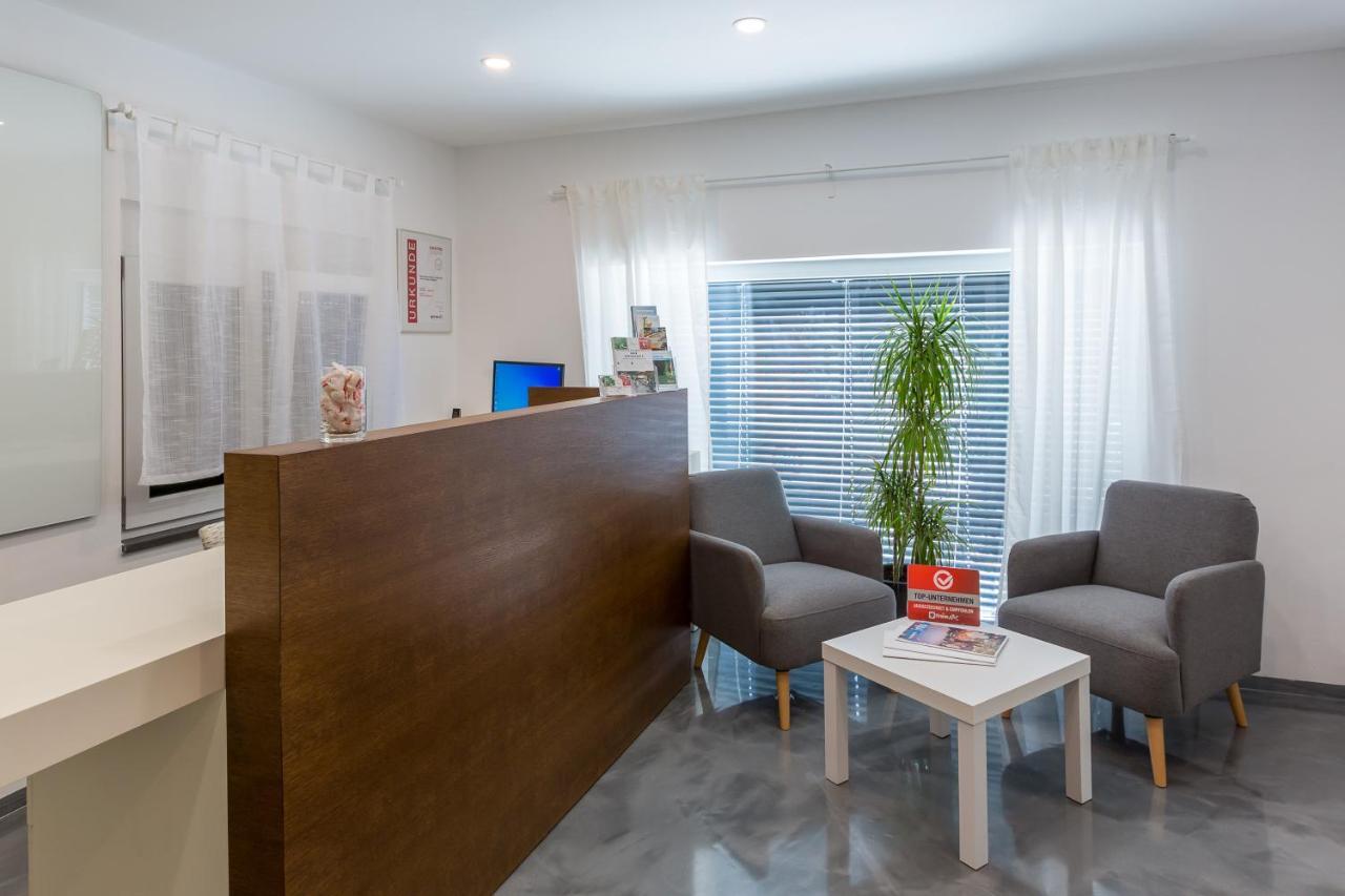 Zum Kleinen Italiener - Ristorante Pizzeria Pension Geinberg Extérieur photo